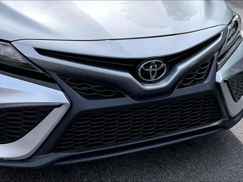 Used 2024 Toyota Camry SE FWD image 28