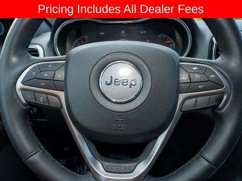 Used 2019 Jeep Grand Cherokee Altitude AWD/4WD image 19