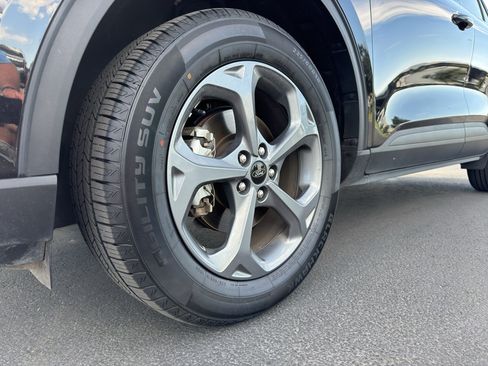 Used 2025 Ford Escape ST-Line Select AWD/4WD image 18