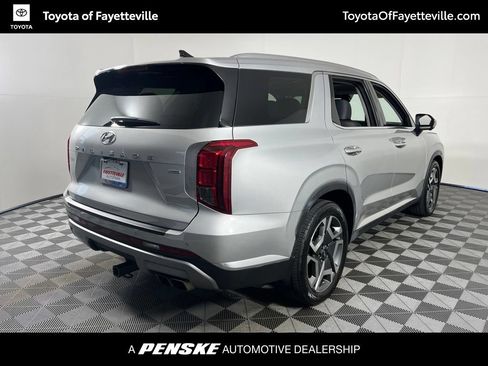 Used 2024 Hyundai Palisade Limited AWD/4WD image 19