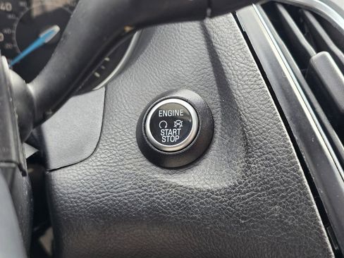 Used 2018 Ford Focus Titanium image 23