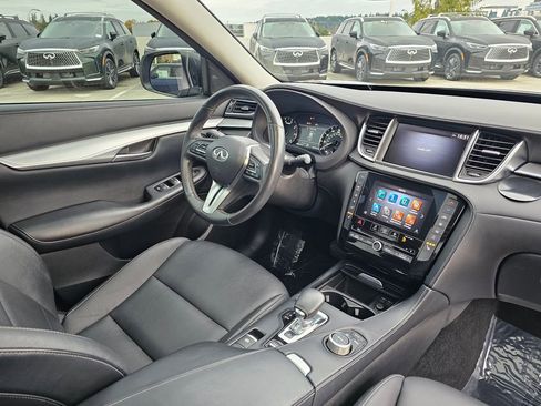 Used 2021 INFINITI QX50 Luxe image 10