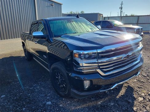 Used 2018 Chevrolet Silverado 1500 High Country image 1