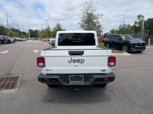 Used 2023 Jeep Gladiator Overland w/ Popular Equipment Package AWD/4WD image 4