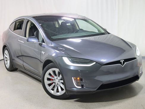 Used 2016 Tesla Model X Performance image 6