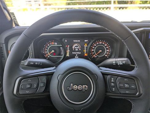 New 2025 Jeep Gladiator Mojave w/ Convenience Group image 28