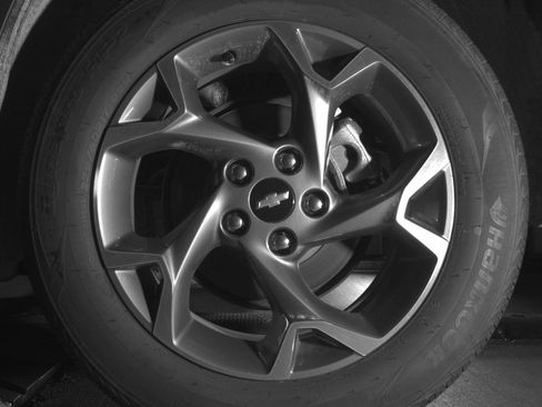 Used 2025 Chevrolet Trax LT w/ LT Convenience Package image 14