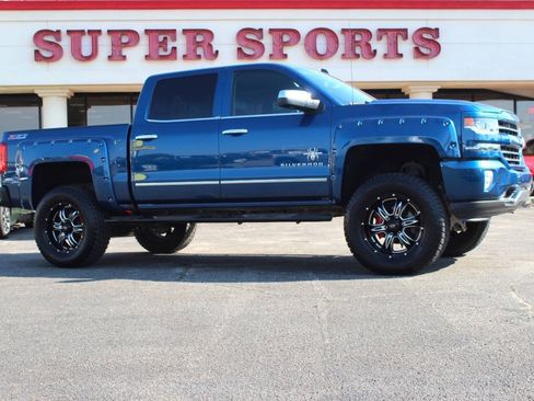 Used 2017 Chevrolet Silverado 1500 LTZ Z71 w/ LTZ Plus Package AWD/4WD image 1