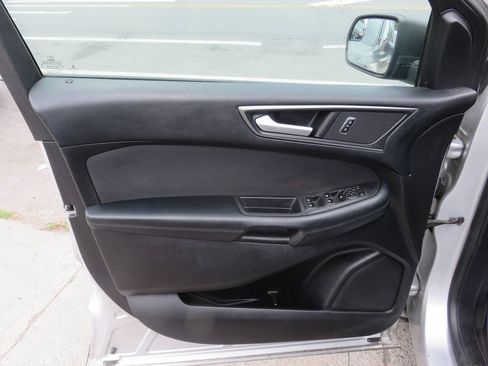 Used 2017 Ford Edge SE w/ Cargo Accessory Package AWD/4WD image 26