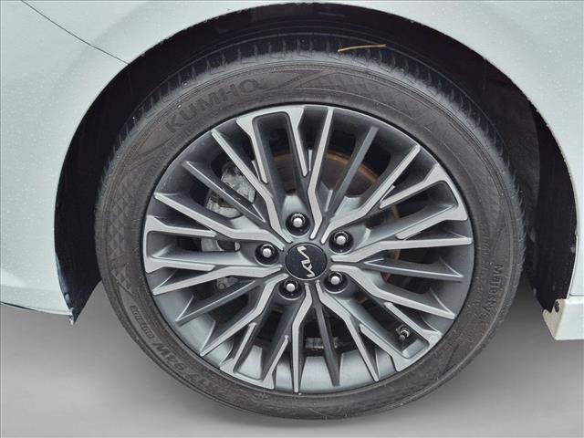 Used 2023 Kia Forte GT-Line w/ GT-Line Premium Package FWD image 10