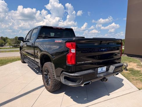 Used 2021 Chevrolet Silverado 1500 LT Trail Boss w/ Convenience Package II AWD/4WD image 7
