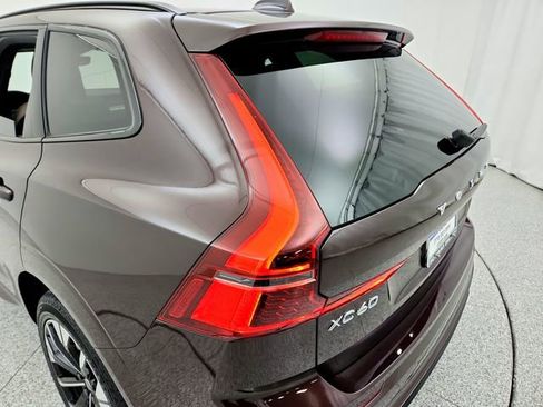 New 2026 Volvo XC60 B5 Plus w/ Climate Package image 27