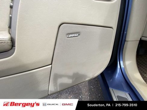 Used 2005 Cadillac XLR RWD image 27