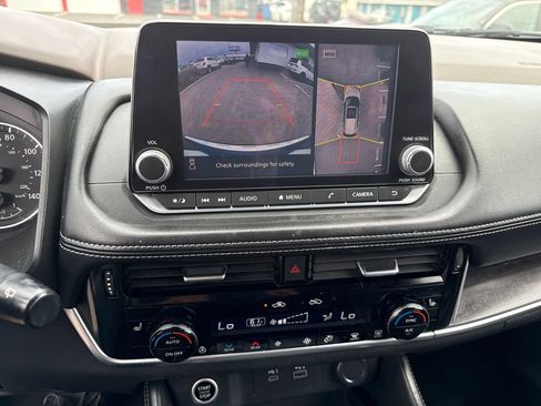 Used 2021 Nissan Rogue SL AWD/4WD image 19