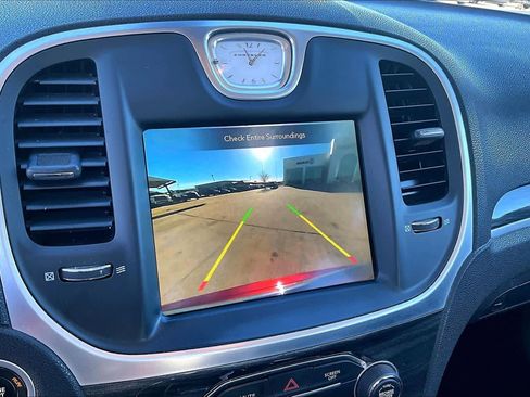 Used 2020 Chrysler 300 Touring w/ Sport Appearance Package image 24