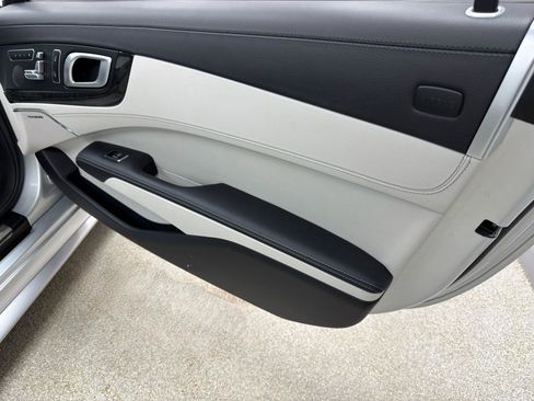 Used 2018 Mercedes-Benz SL 550 image 19