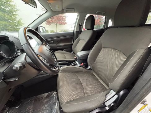 Used 2016 Mitsubishi Outlander Sport ES image 9