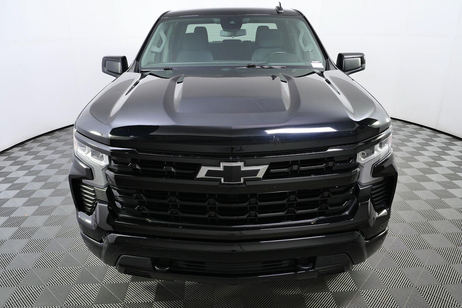 Used 2023 Chevrolet Silverado 1500 RST AWD/4WD image 29