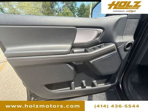 Used 2025 Ford Expedition Active AWD/4WD image 23