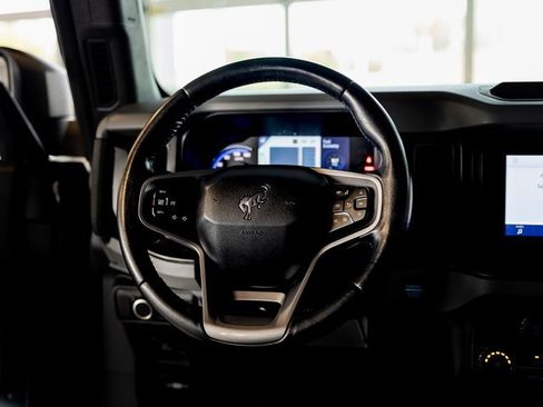 Used 2021 Ford Bronco Black Diamond image 13