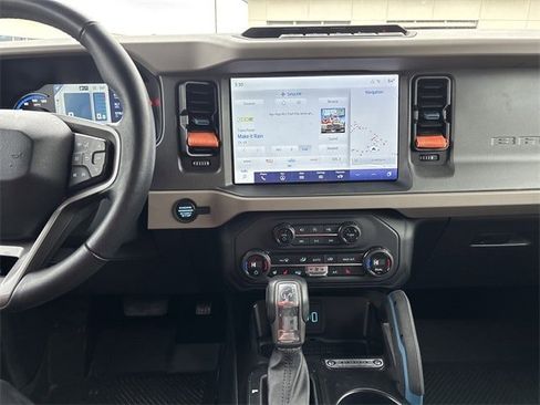 Used 2024 Ford Bronco Wildtrak image 31