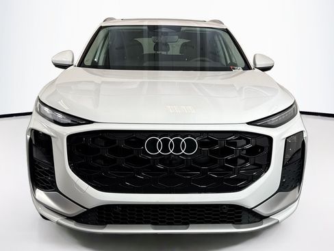 New 2026 Audi Q3 quattro 2.0T AWD/4WD image 2