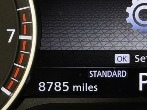 Used 2025 Nissan Pathfinder SV FWD image 16