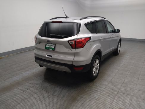 Used 2019 Ford Escape SEL AWD/4WD image 9