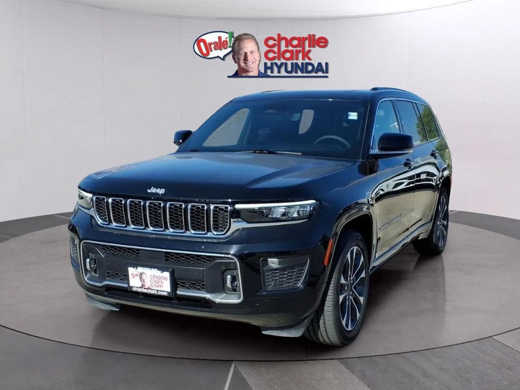 Used 2025 Jeep Grand Cherokee L Overland w/ Luxury Tech Group IV AWD/4WD image 1