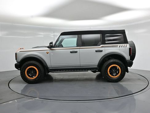 Used 2023 Ford Bronco Badlands w/ Sasquatch Package AWD/4WD image 28