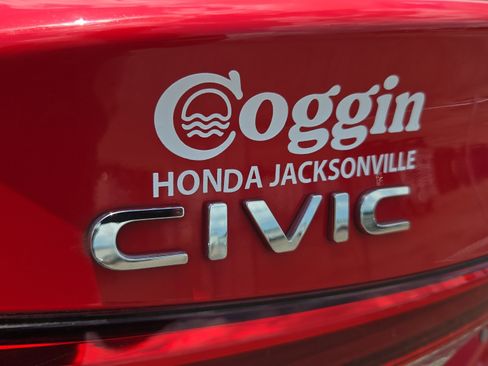 Used 2023 Honda Civic Touring image 17