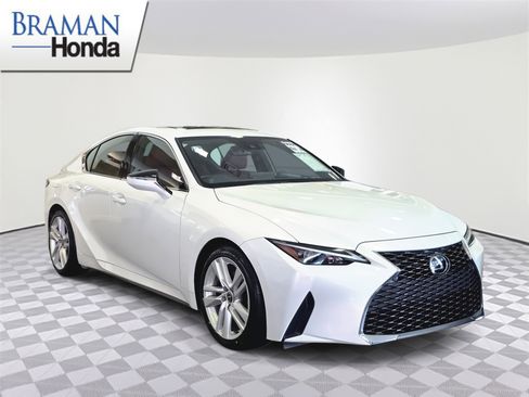 Used 2023 Lexus IS 300 w/ Comfort Package image 2
