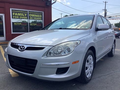Used 2011 Hyundai Elantra GLS FWD image 3