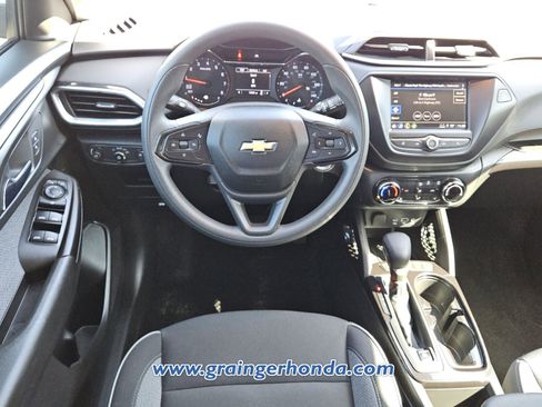 Used 2023 Chevrolet TrailBlazer LT image 12