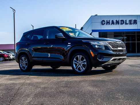Used 2021 Kia Seltos LX AWD/4WD image 9