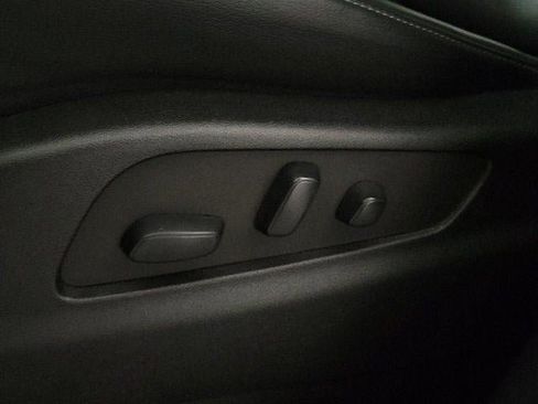 Certified 2023 Cadillac XT4 Premium Luxury FWD image 11