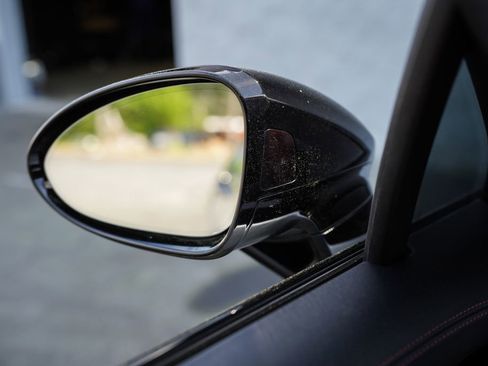 Used 2023 Porsche Panamera 4 Platinum Edition image 38