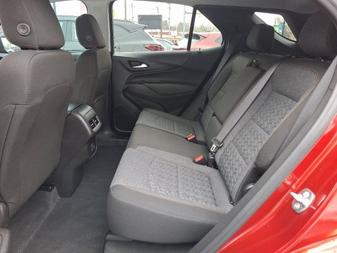 Used 2024 Chevrolet Equinox LT image 11