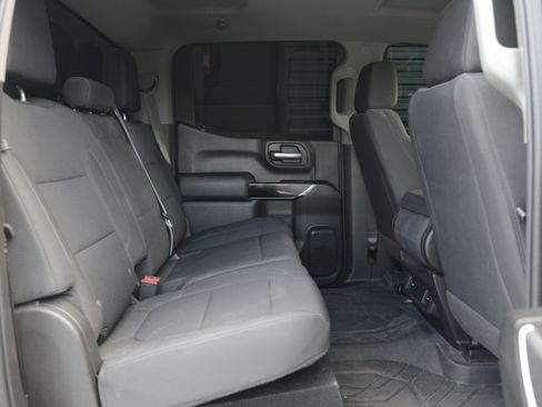Used 2021 Chevrolet Silverado 1500 Custom Trail Boss w/ Midnight Edition AWD/4WD image 32