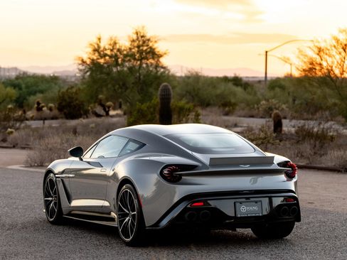 Used 2018 Aston Martin Vanquish Zagato RWD image 6