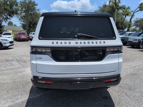 Used 2024 Jeep Grand Wagoneer L Series II w/ Quick Order Packagew 28T AWD/4WD image 4