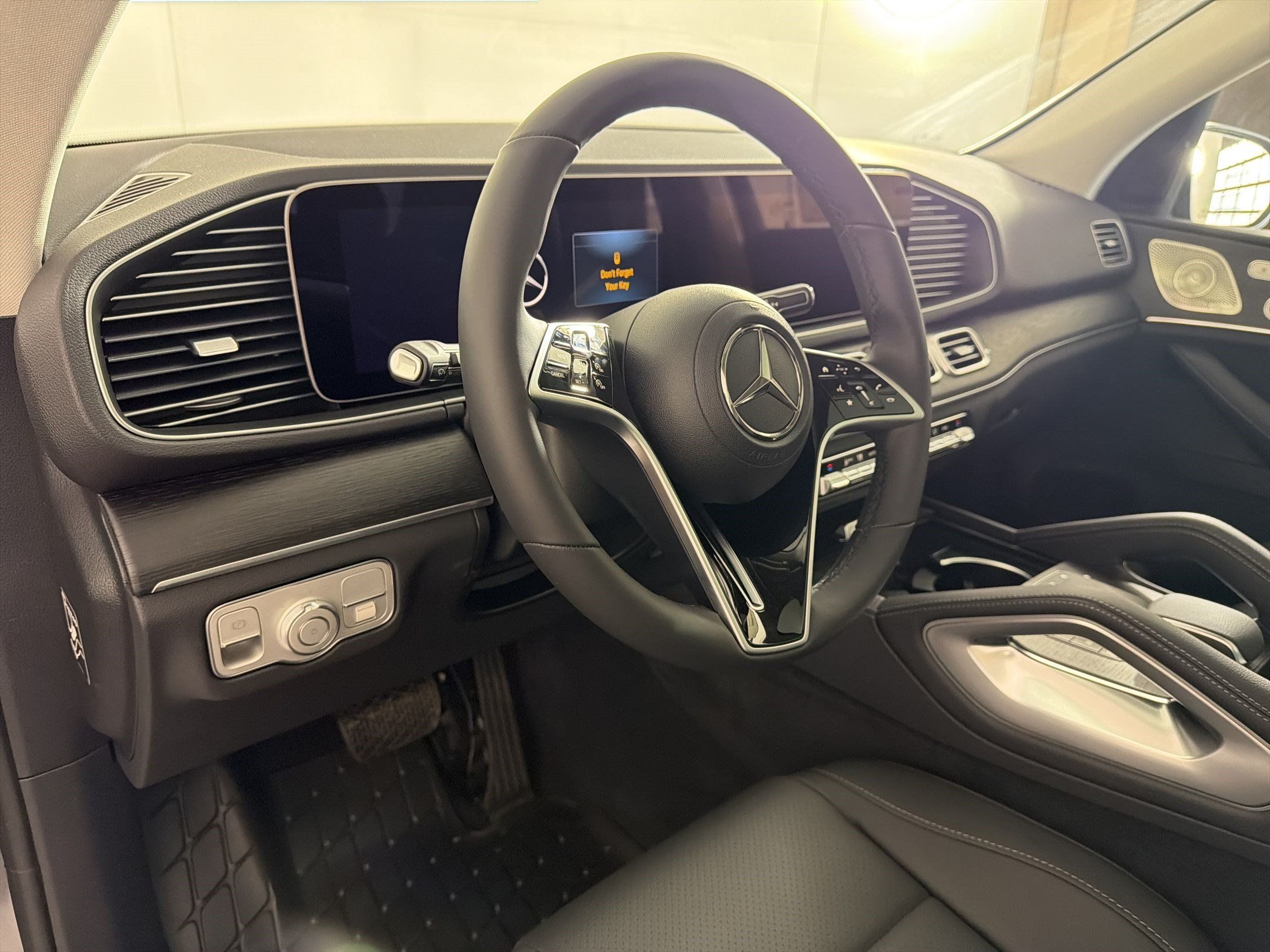 Used 2026 Mercedes-Benz GLE 350 4MATIC image 4