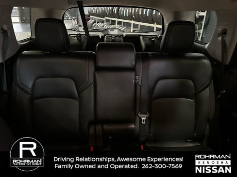 Certified 2023 Nissan Pathfinder SL AWD/4WD image 6