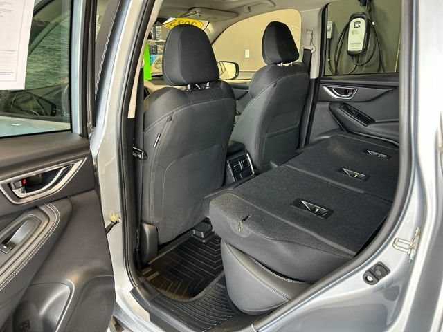 Used 2023 Subaru Forester Premium AWD/4WD image 28