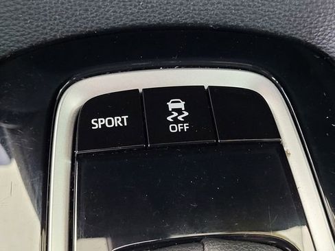 Used 2020 Toyota Corolla SE w/ Carpet Mat Package (TMS) FWD image 12
