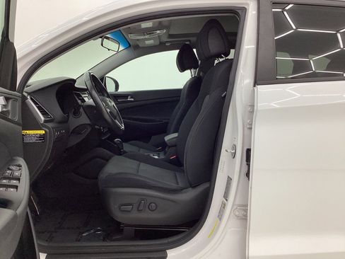 Used 2017 Hyundai Tucson Night image 14