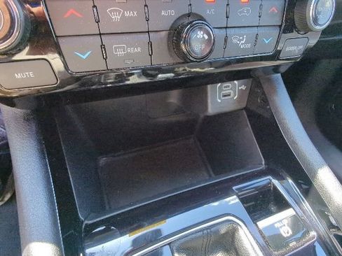 Used 2024 Jeep Compass Limited AWD/4WD image 18