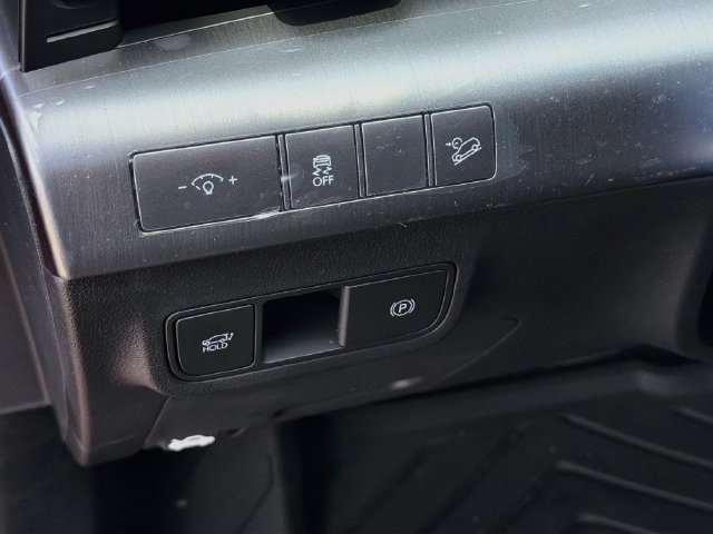 New 2026 Hyundai Kona Limited FWD image 10