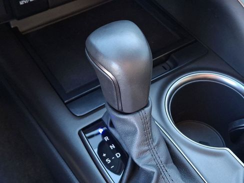 Used 2022 Toyota Camry SE image 14