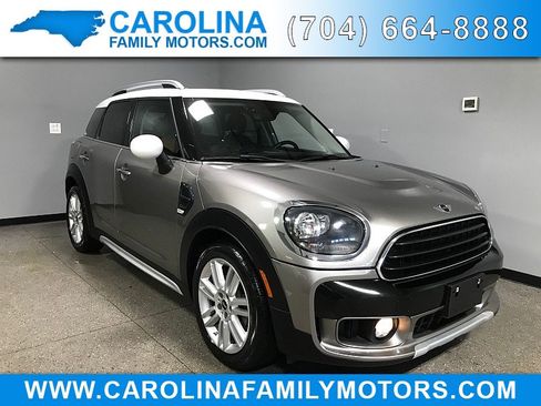 Used 2018 MINI Cooper Countryman FWD image 1